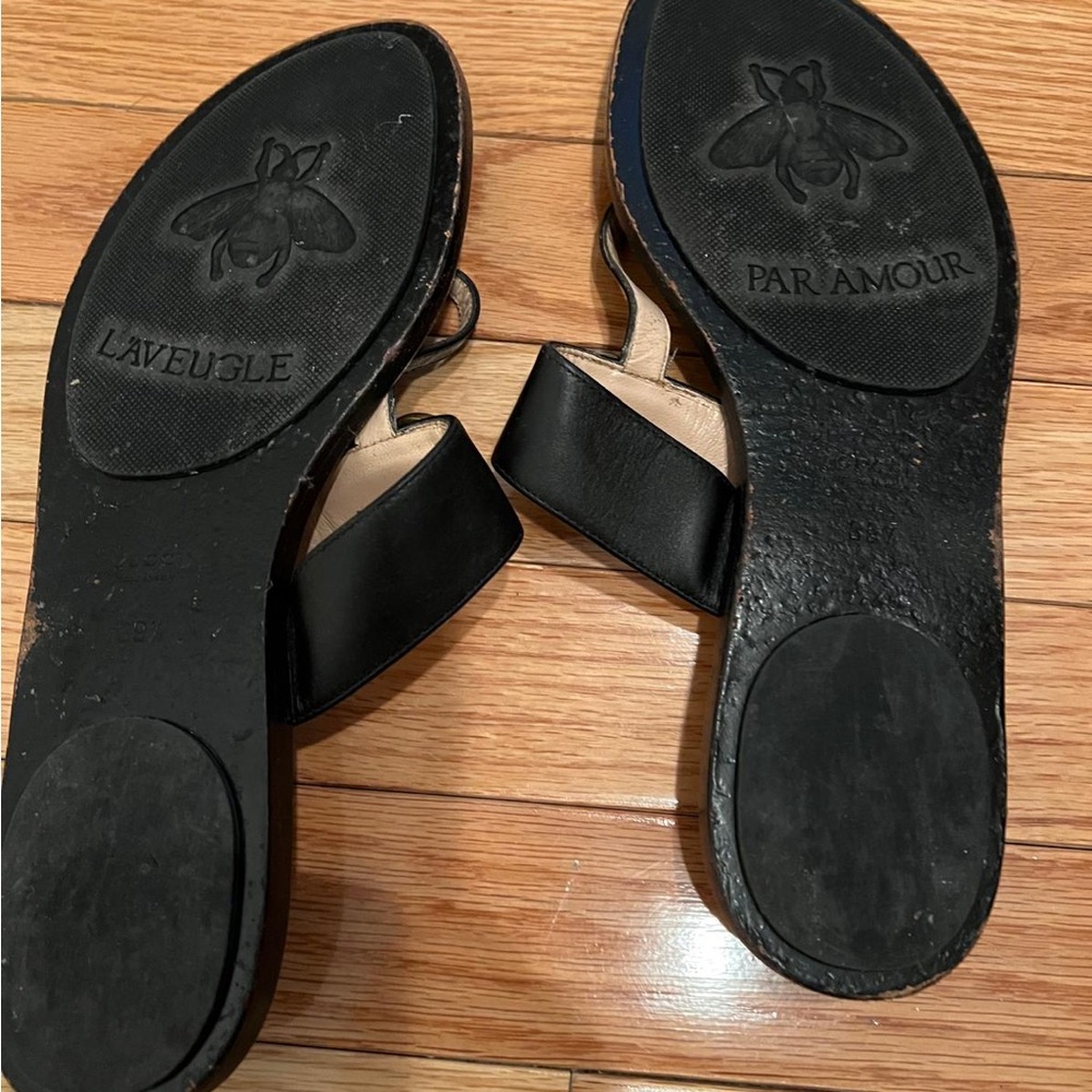 Gucci Black Sandals with Gold GG Logo - Picture 5 of 5